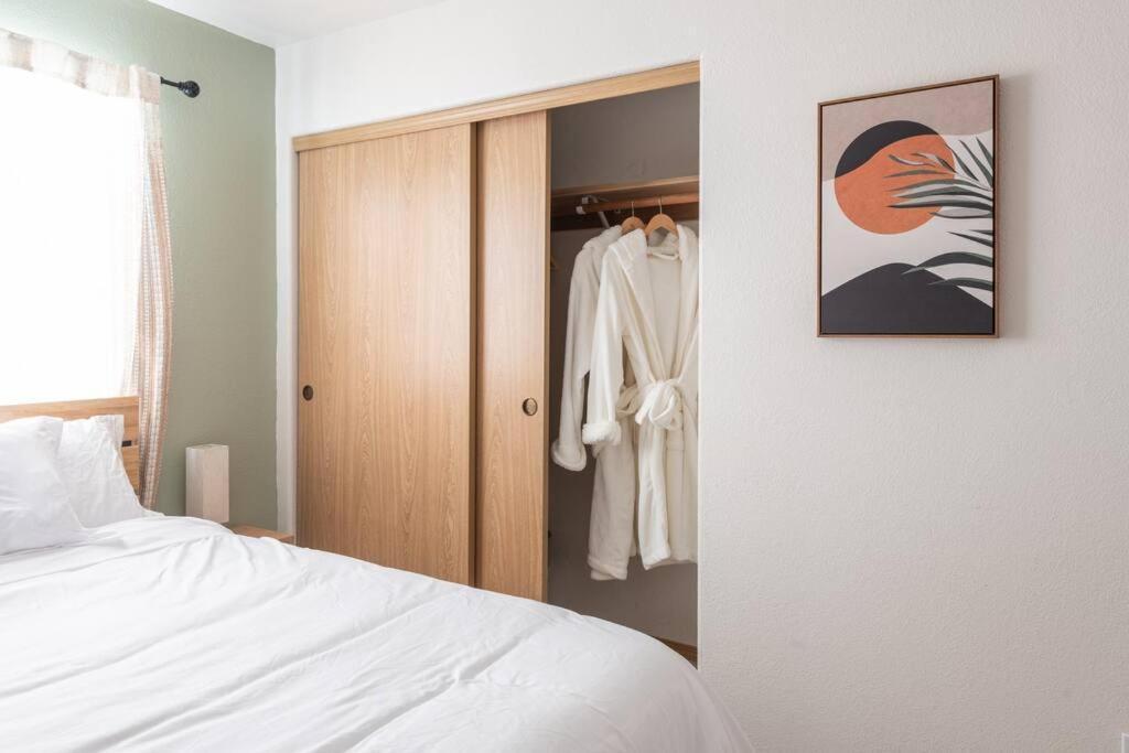 Cozy 2 Bedroom Condo Walking Distance From The Beach Ocean Shores Ngoại thất bức ảnh